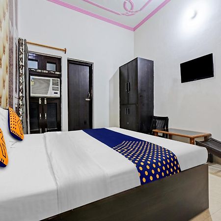 Spot On 81167 Hotel Asdr Rudrapur Buitenkant foto