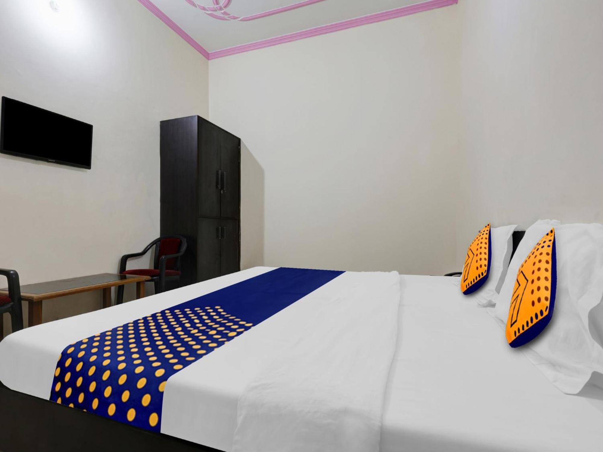 Spot On 81167 Hotel Asdr Rudrapur Buitenkant foto