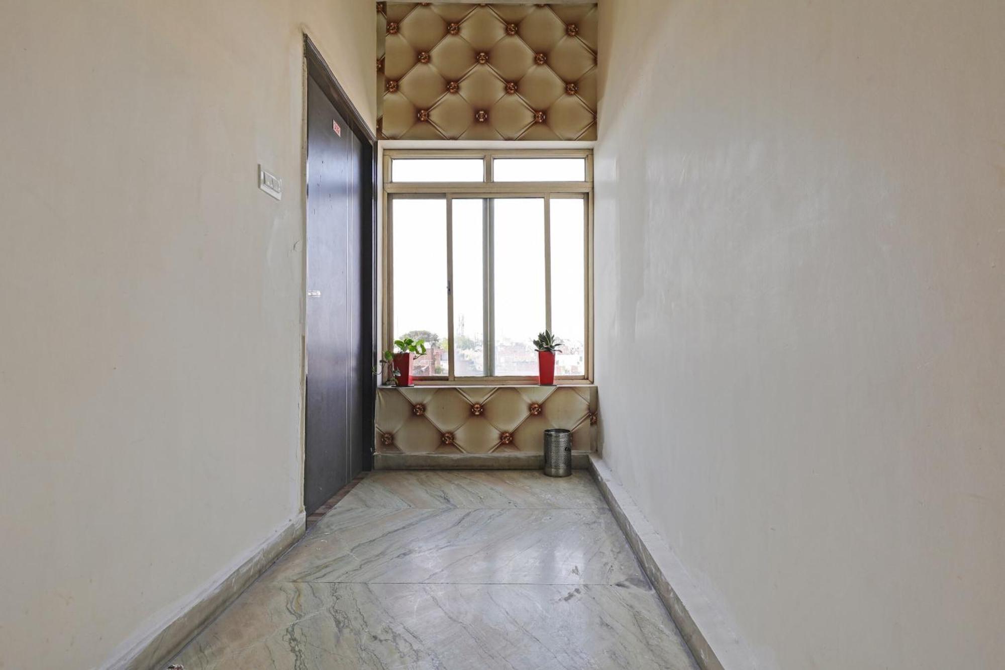 Spot On 81167 Hotel Asdr Rudrapur Buitenkant foto