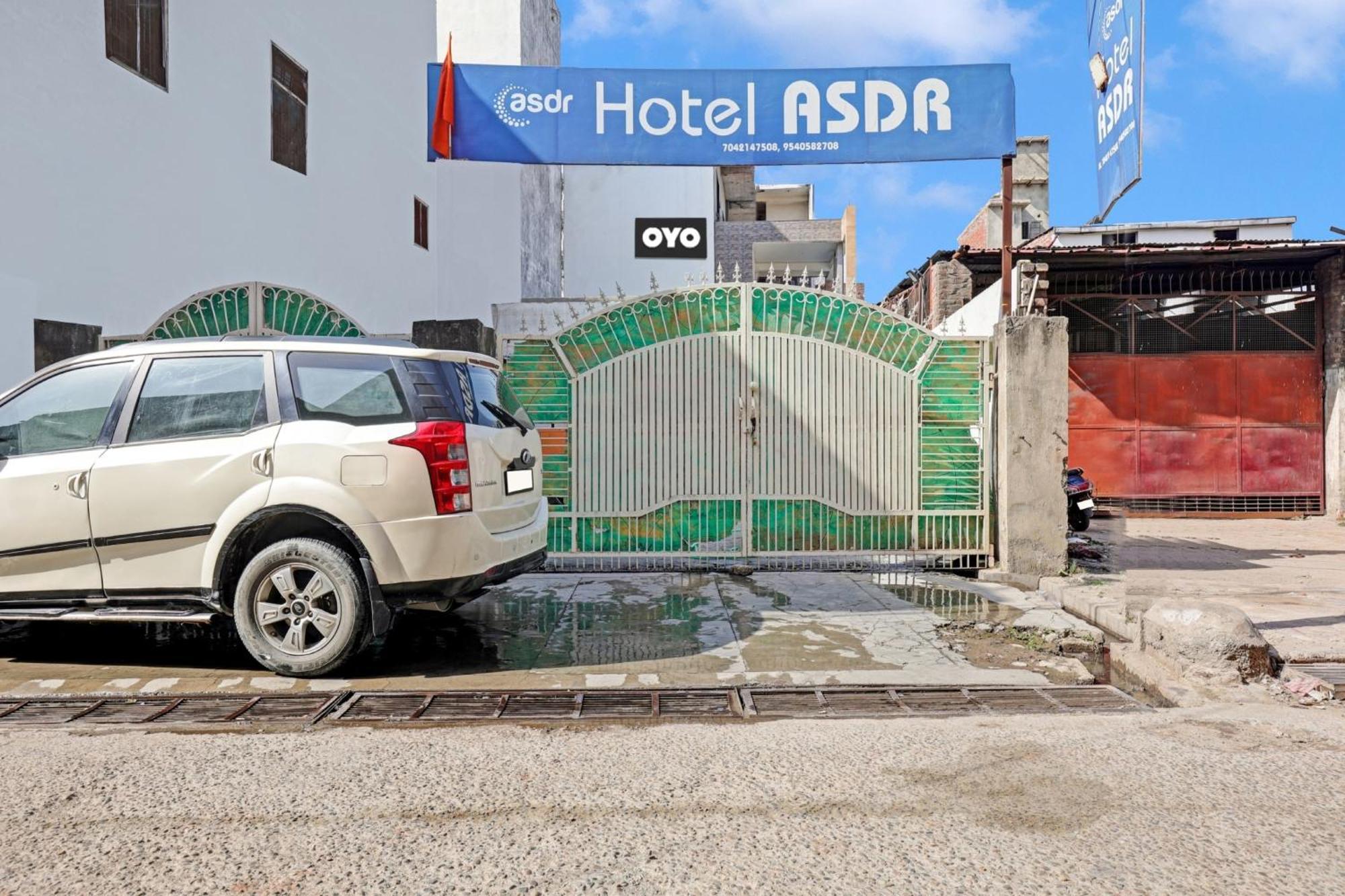 Spot On 81167 Hotel Asdr Rudrapur Buitenkant foto
