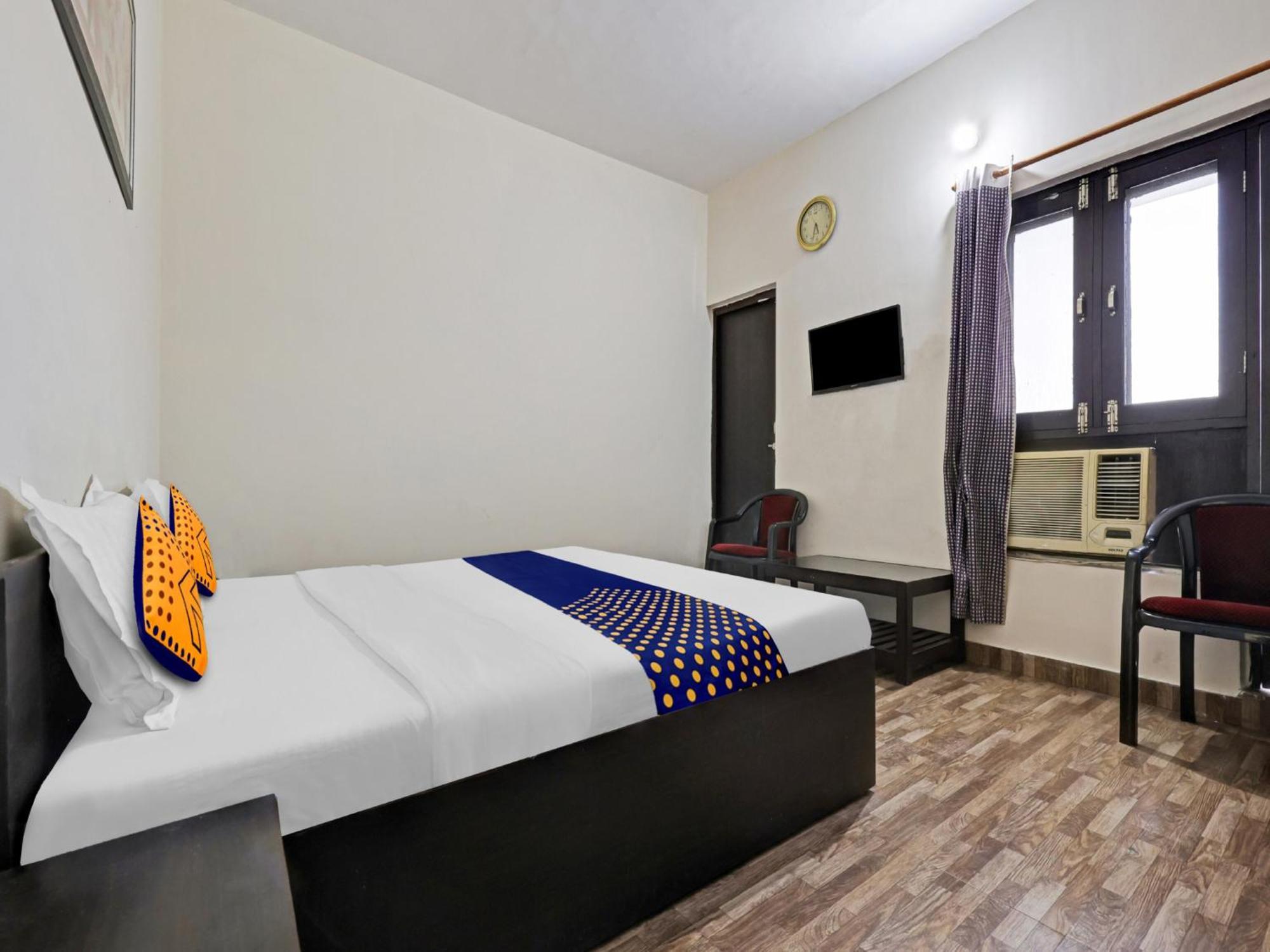 Spot On 81167 Hotel Asdr Rudrapur Buitenkant foto
