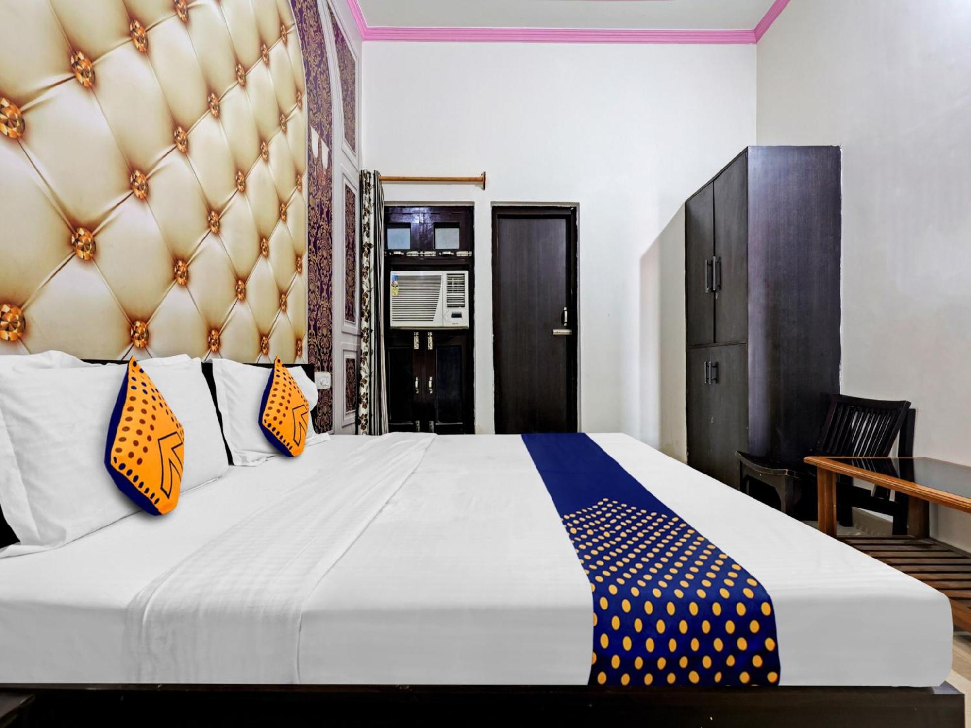Spot On 81167 Hotel Asdr Rudrapur Buitenkant foto