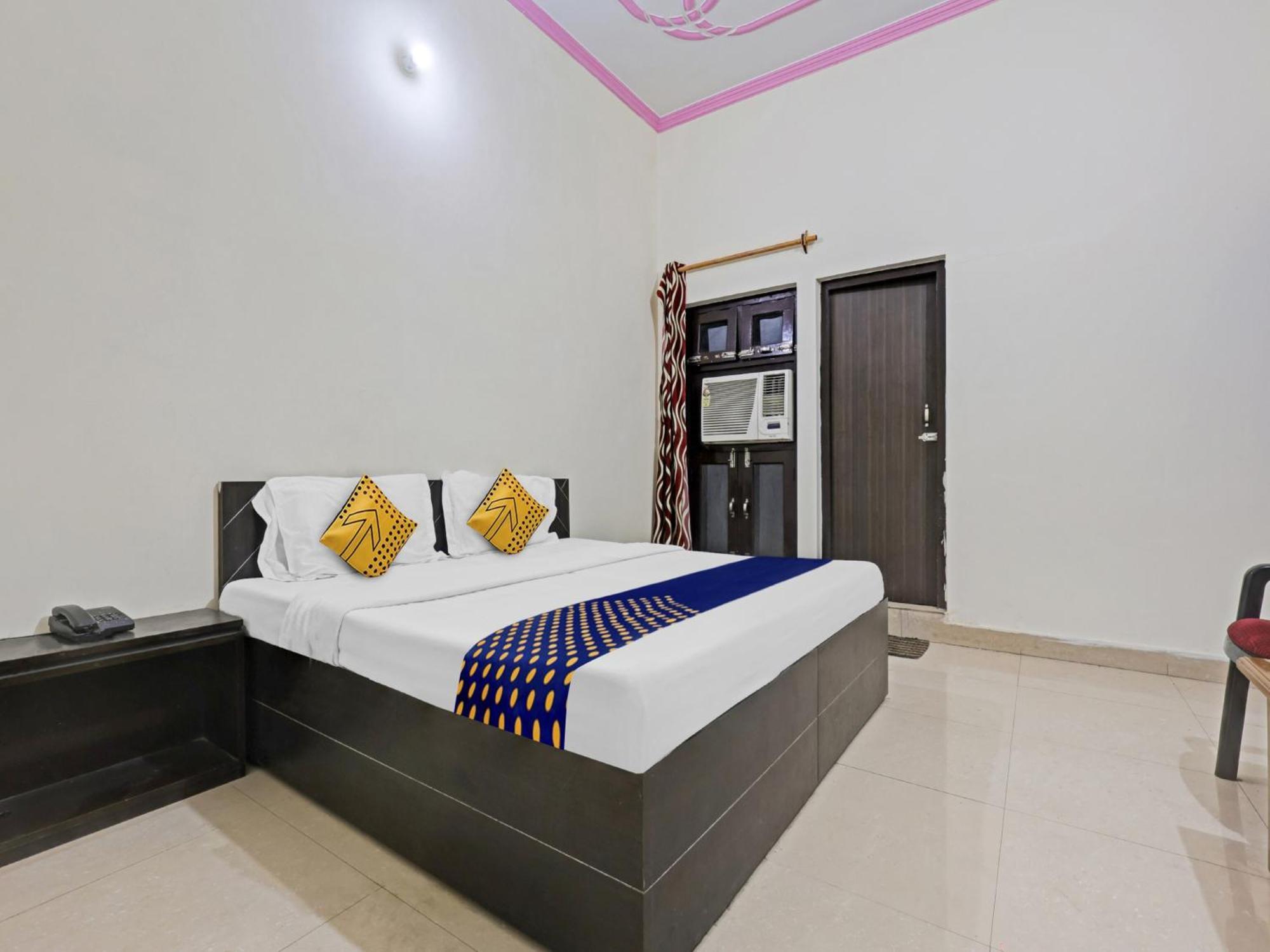 Spot On 81167 Hotel Asdr Rudrapur Buitenkant foto